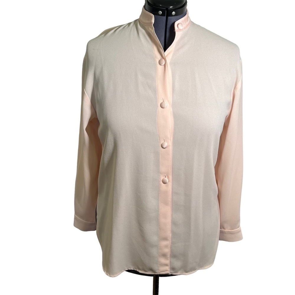 Sandra Ow-Wing N.R.1. Saks Fifth Ave Womens Size 4 Button Down Blouse Light Pink